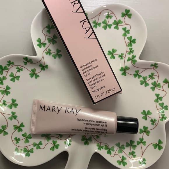 Mary Kay Makeup Nwt Mary Kay Foundation Primer Sunscreen Broad